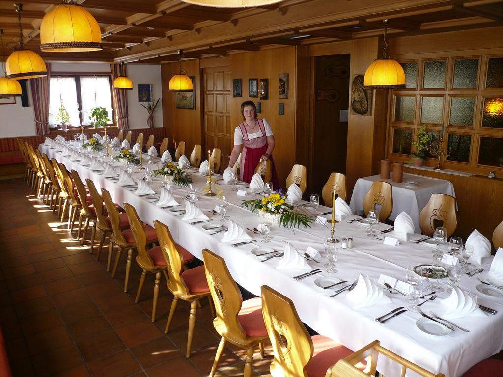 Gasthof Hotel Engel Simonswald Eksteriør billede