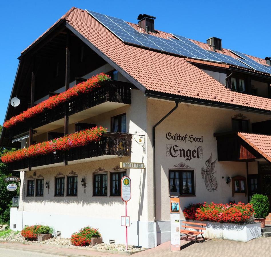 Gasthof Hotel Engel Simonswald Eksteriør billede