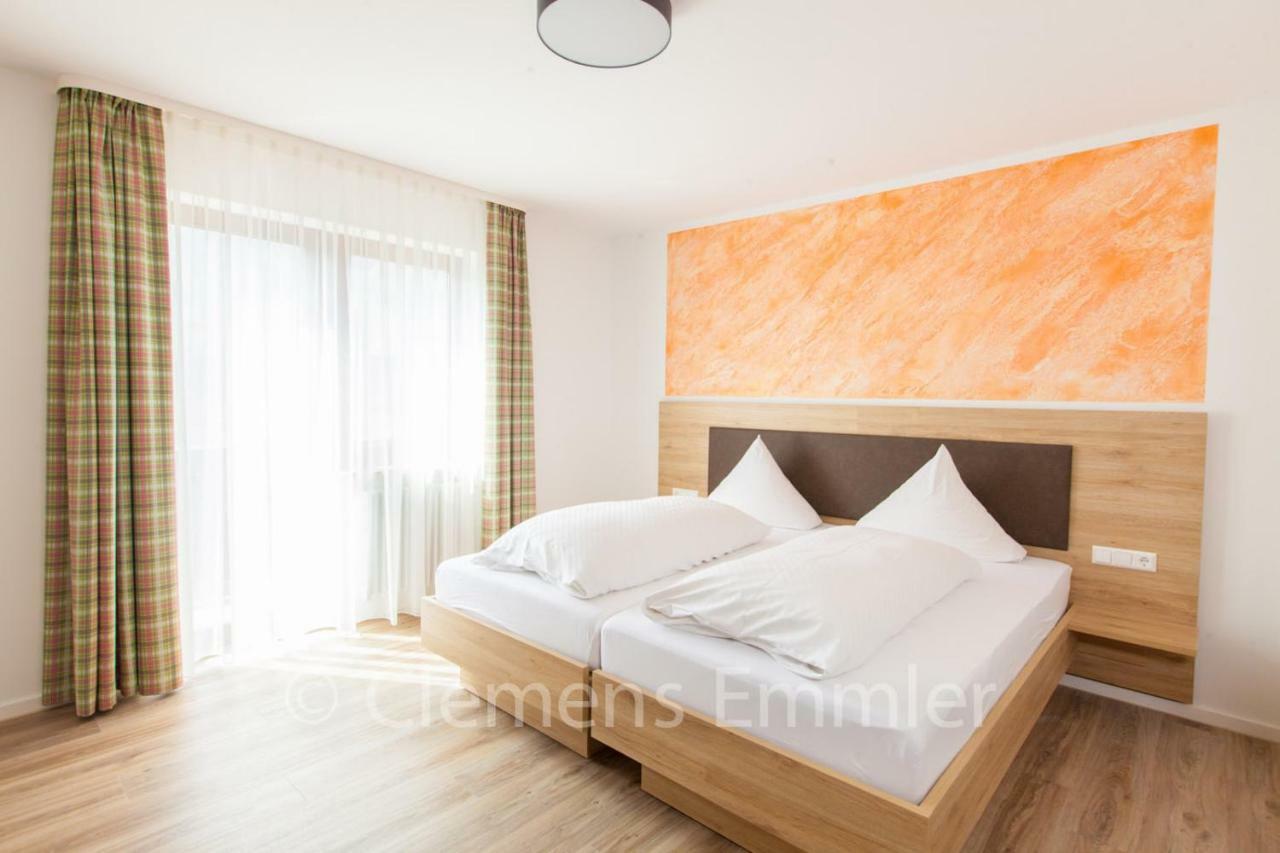 Gasthof Hotel Engel Simonswald Eksteriør billede